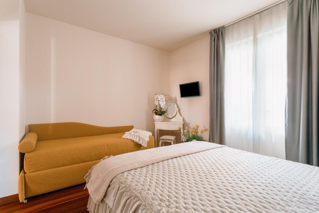 Villa Diletta B&B 马尔米堡 外观 照片